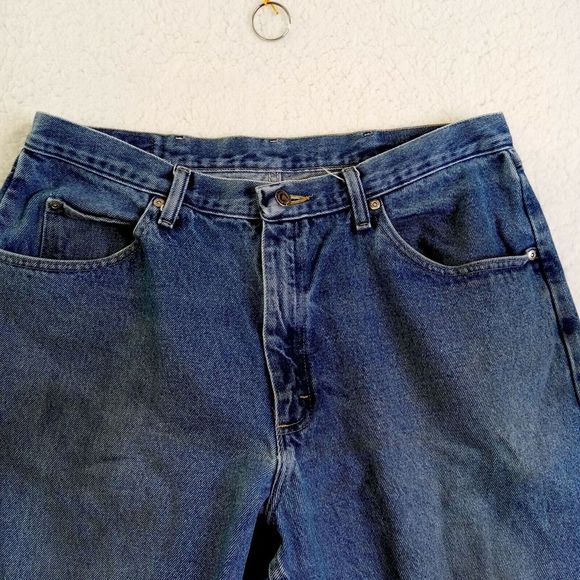 Wrangler Jeans Mens 36 x 32 Relaxed Fit‎ Blue Denim Casual Stained - Picture 2 of 11